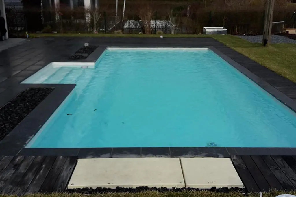 Swimmingpool mit Desjoyaux Poolfilter Ingolstadt